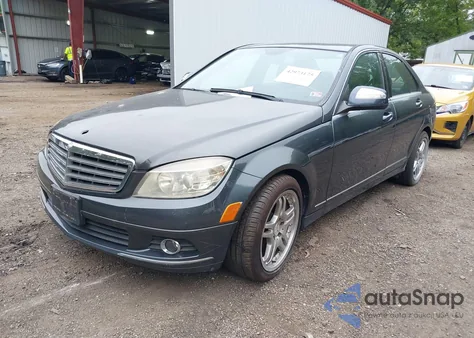 2009 Mercedes-Benz C 300 Luxury 4Matic/Sport 4Matic из США, поврежденный, VIN WDDGF81X89F236791